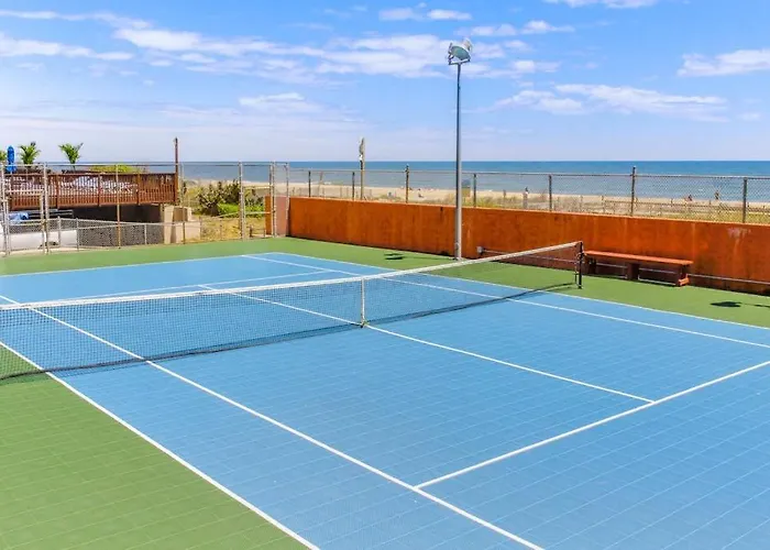 Convenient Right On The With Pools & Washer & Dryer Appartement Ocean City